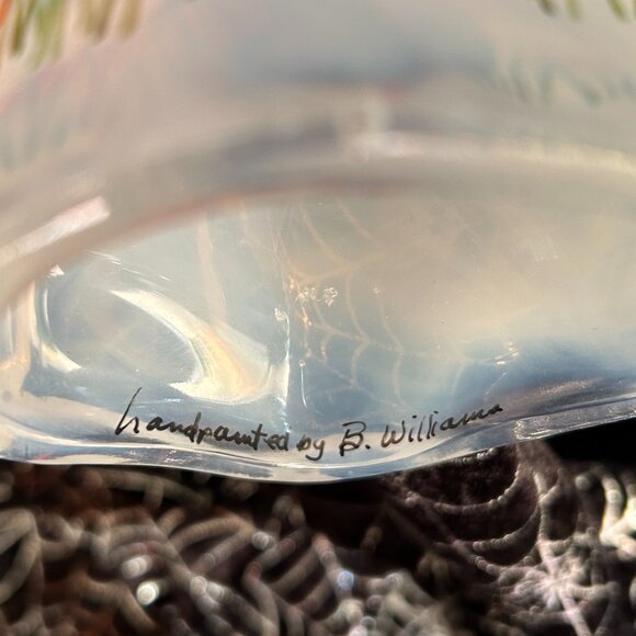 MINT 2006 Fenton Halloween “Batty” Ghost w/Witch’s Cauldron & Bats - Picture 9 of 16